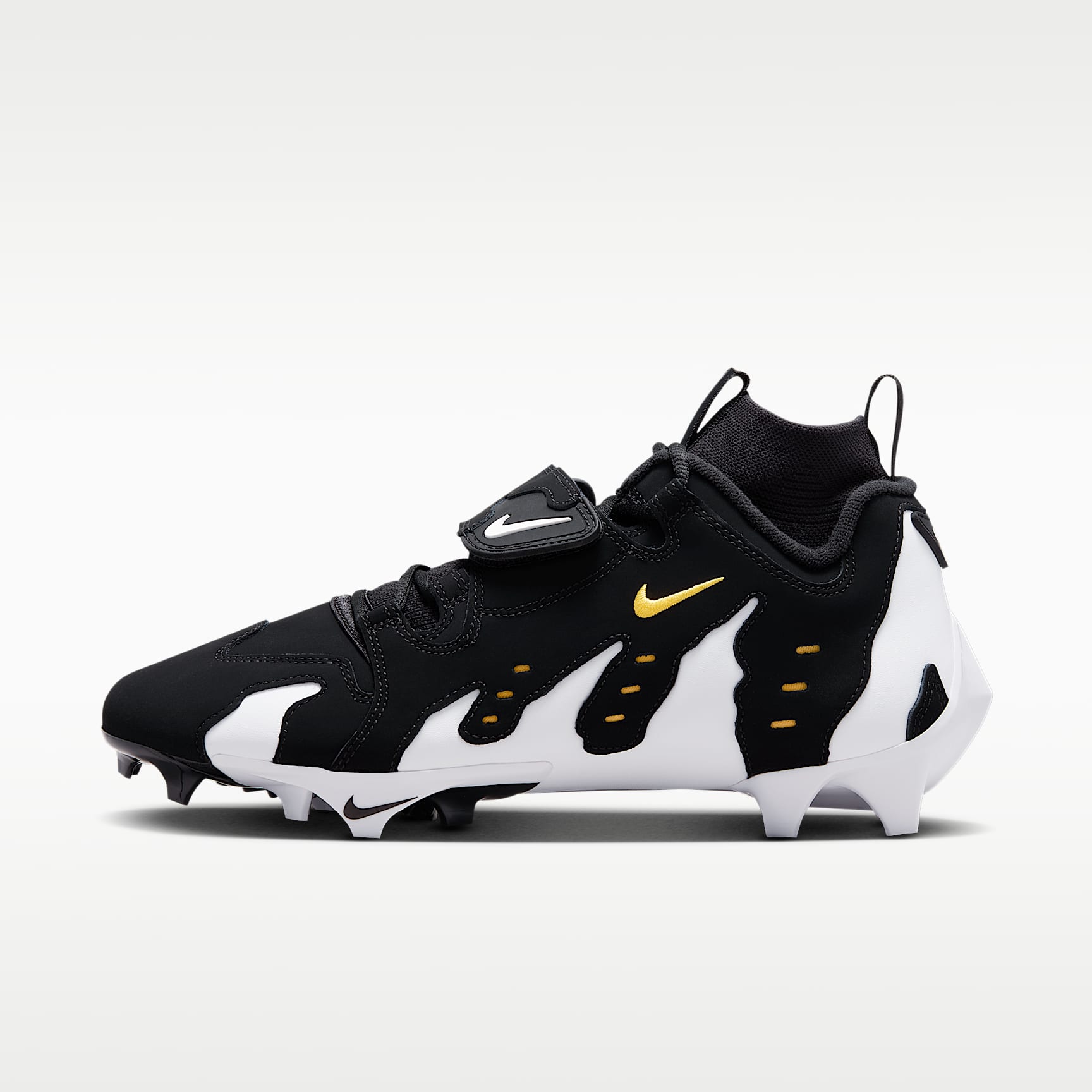 Diamond Turf 96 TD Football Cleats - Black/Varsity Maize/White