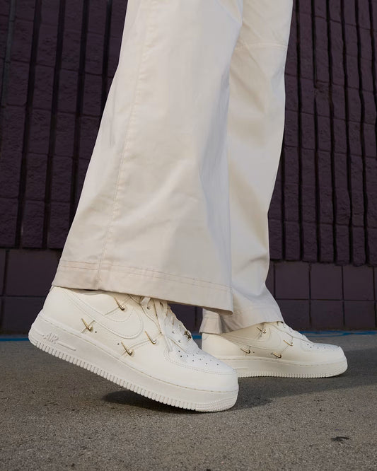 Nike Air Force 1 '07 LX